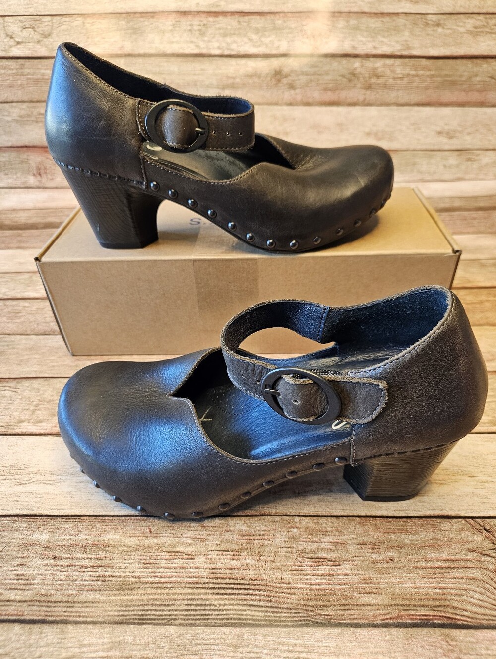Dansko Mary Jane clogs. Size 38